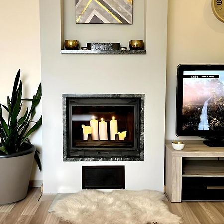 Appartement Historic Charm - Cozy Nordic Retreat In Time-Honored Residency à Tallinn Extérieur photo