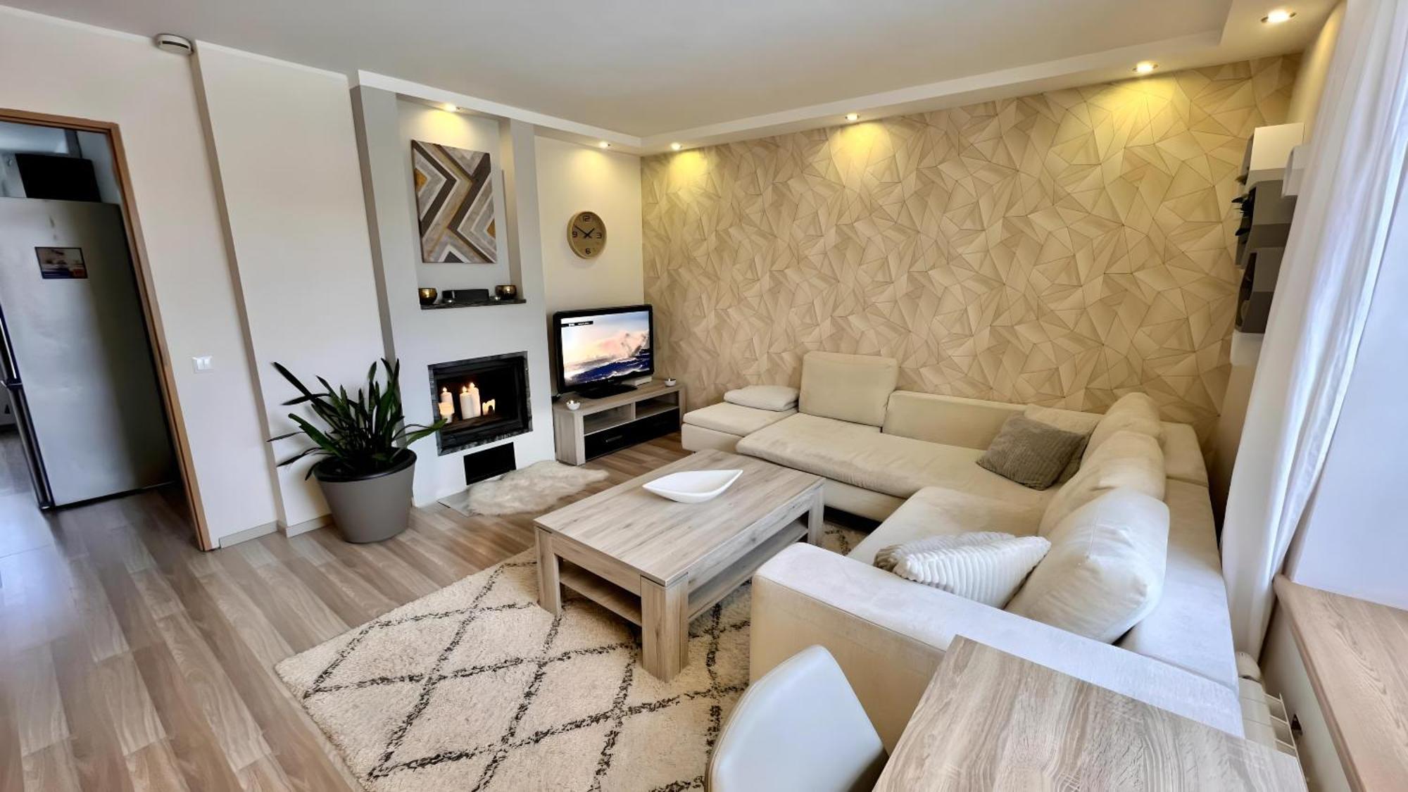 Appartement Historic Charm - Cozy Nordic Retreat In Time-Honored Residency à Tallinn Extérieur photo